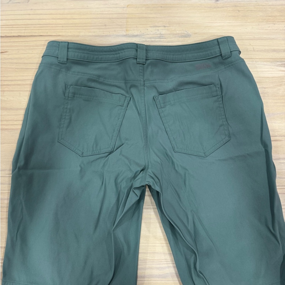 Eddie Bauer Olive Green Women's Bermuda Shorts - Picture 2 of 2